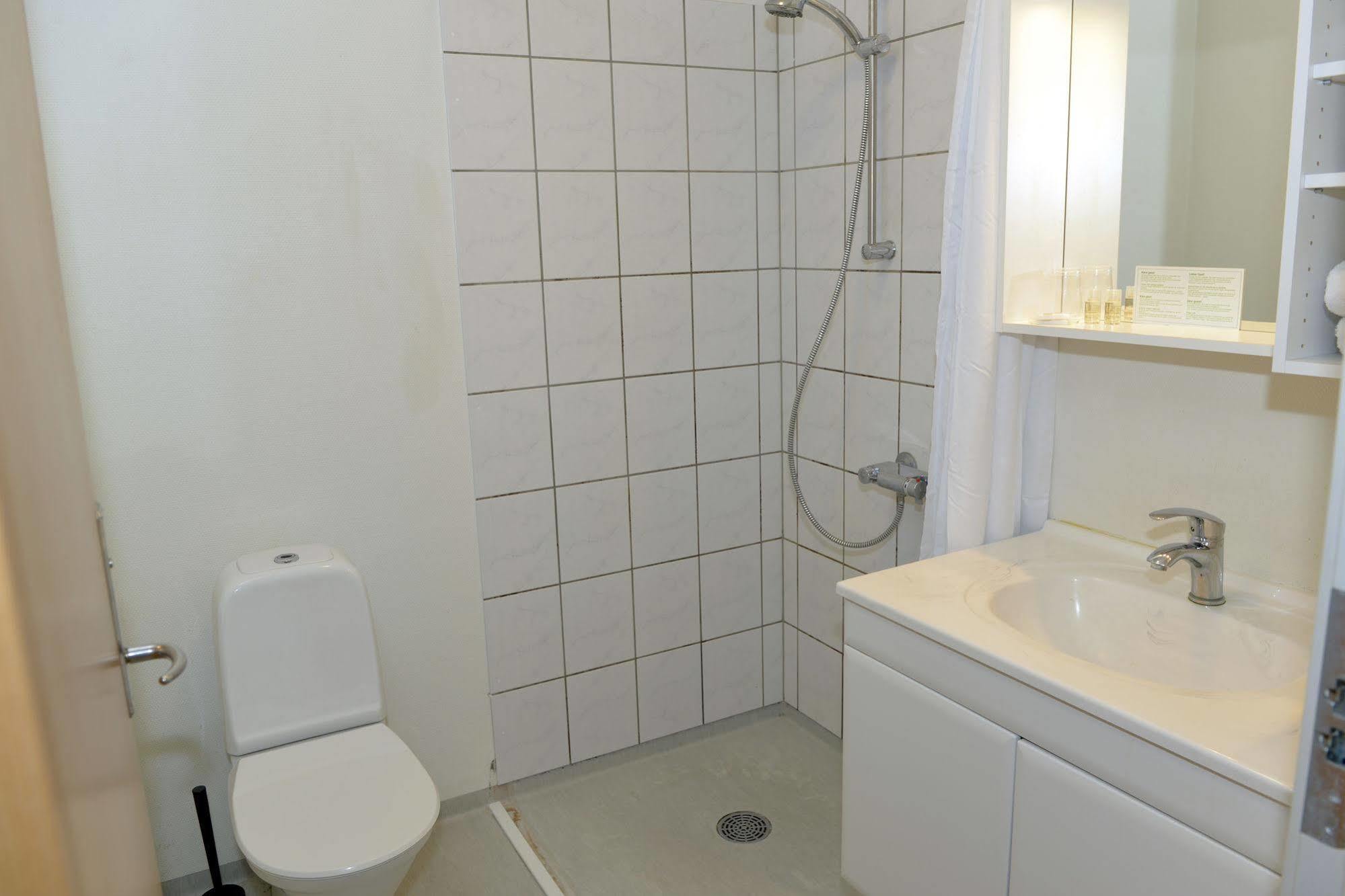 Hvalpsund Faergekro Exterior foto